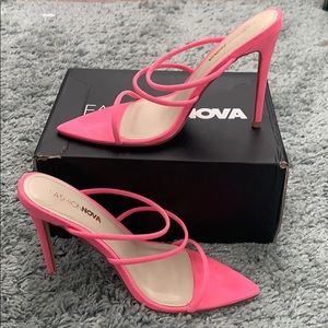 Fashion Nova Hot Pink Strappy Heels 🌸